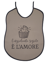 Carica l'immagine nel visualizzatore di Gallery, Bavaglioni spiritosi adulti linea CUCINA cotone 100% Made in Italy