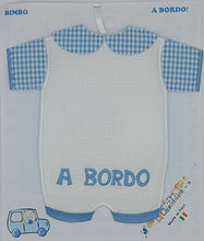 Carica l'immagine nel visualizzatore di Gallery, Bimbo a bordo 2 colori in m.cotone Made in Italy possibilità di personalizzazione