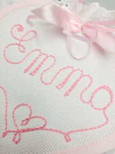 Carica l'immagine nel visualizzatore di Gallery, Fiocco nascita/sopraculla CUORE ❤️ personalizzato artigianalmente Made in Italy 🇮🇹
