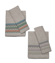 Carica l'immagine nel visualizzatore di Gallery, Set salvietta e ospite ETNICO 100% cotone Made in Italy 🇮🇹 2 colori
