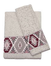 Carica l'immagine nel visualizzatore di Gallery, Set salvietta e ospite CHEVRON 100% cotone Made in Italy 🇮🇹 2 colori
